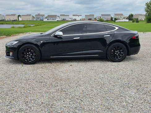 Used 2018 Tesla Model S 100D AWD/4WD image 3