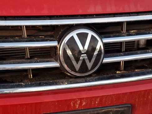 Used 2022 Volkswagen Tiguan SE image 8