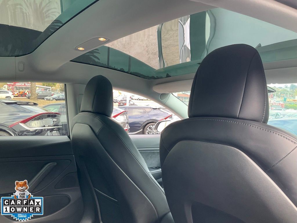 Used 2018 Tesla Model 3 Long Range RWD image 55