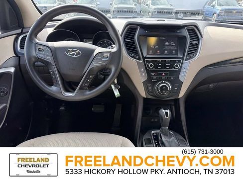Used 2017 Hyundai Santa Fe Sport image 19