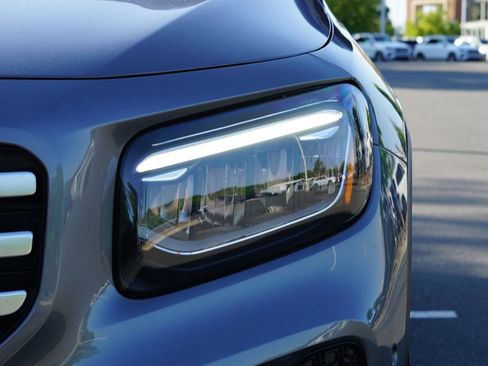 Certified 2025 Mercedes-Benz GLB 250 4MATIC image 10