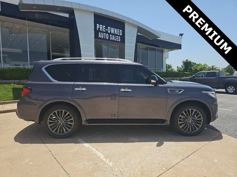 Used 2023 INFINITI QX80 Premium Select w/ Cargo Package AWD/4WD image 2