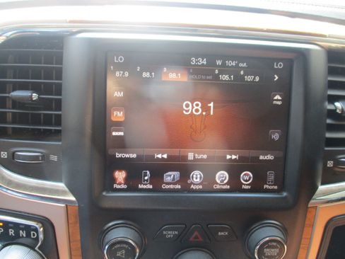 Used 2014 RAM 1500 Laramie Longhorn RWD image 20