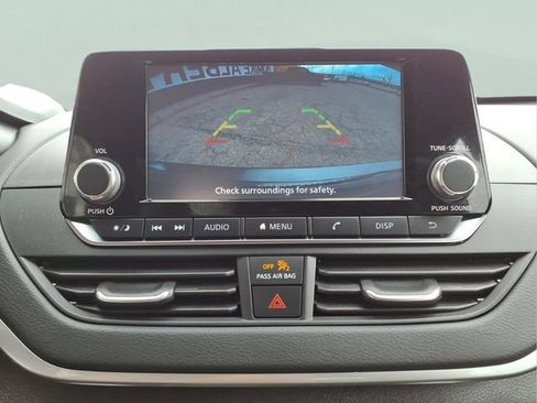 Used 2023 Nissan Altima 2.5 S FWD image 19