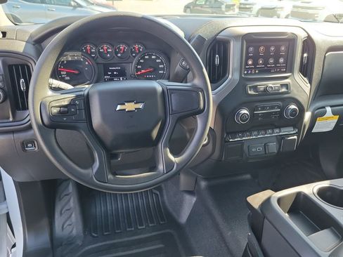 Used 2025 Chevrolet Silverado 1500 W/T w/ WT Value Package image 4