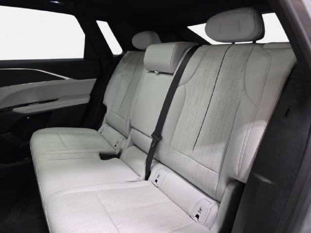 Certified 2024 Cadillac Lyriq Luxury AWD/4WD image 11