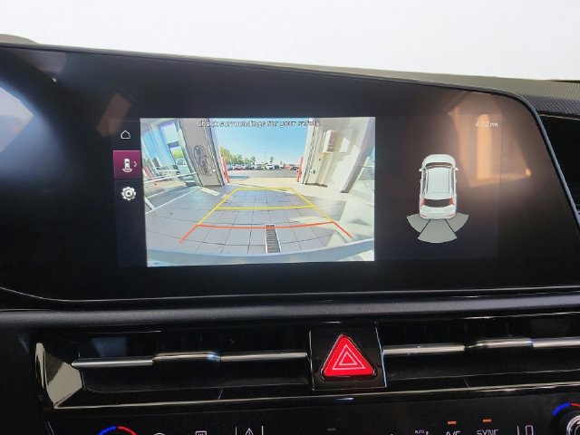 Certified 2024 Kia Niro EX FWD image 16
