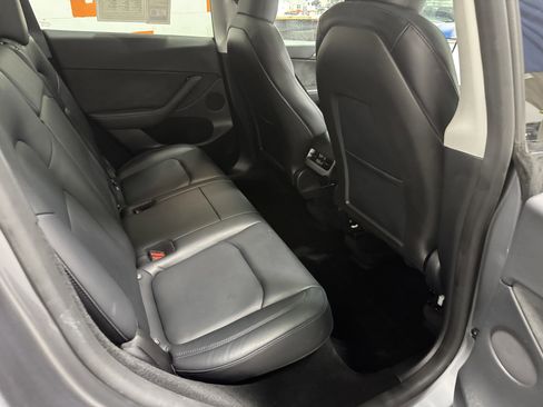 Used 2024 Tesla Model Y Long Range image 23