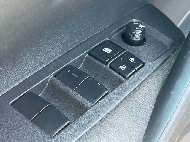 Used 2024 Toyota Corolla LE FWD image 22