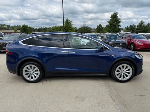 Used 2020 Tesla Model X Long Range AWD/4WD image 4