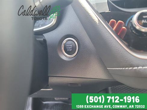 Used 2022 Toyota Corolla SE FWD image 18