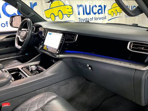 Used 2023 Jeep Grand Wagoneer L Series III w/ Rear Seat Video Group 1 image 14