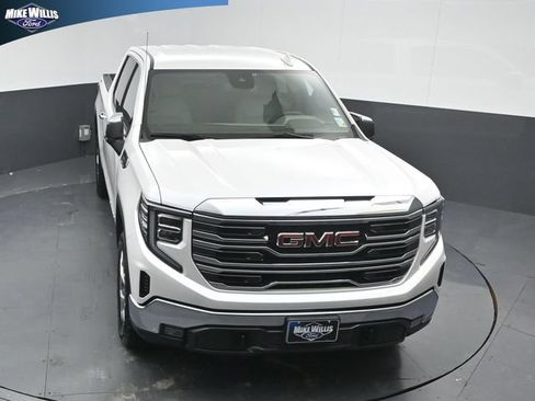 Used 2025 GMC Sierra 1500 SLT w/ SLT Premium Package AWD/4WD image 10