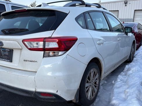 Used 2018 Subaru Impreza 2.0i Premium image 4