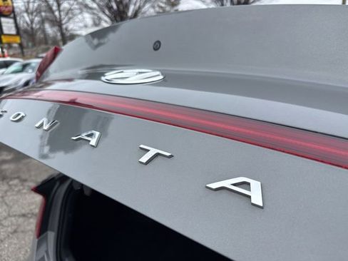 Used 2023 Hyundai Sonata SEL w/ Winter Weather Package image 9