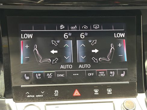 Used 2019 Audi e-tron Premium Plus image 10