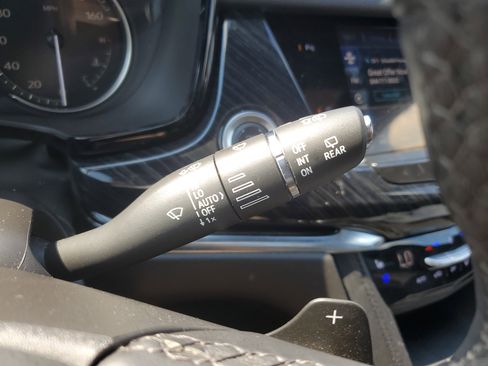 Certified 2025 Cadillac XT6 Premium Luxury image 19