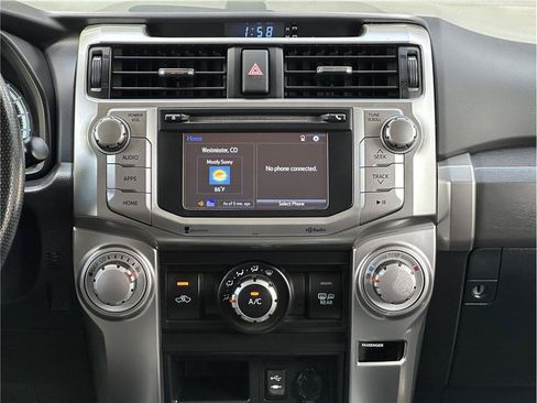 Used 2015 Toyota 4Runner SR5 AWD/4WD image 24
