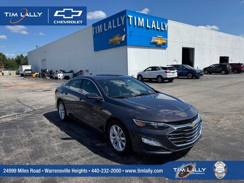 Used 2025 Chevrolet Malibu LT FWD image 1