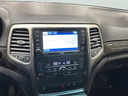 Used 2012 Jeep Grand Cherokee Laredo image 22