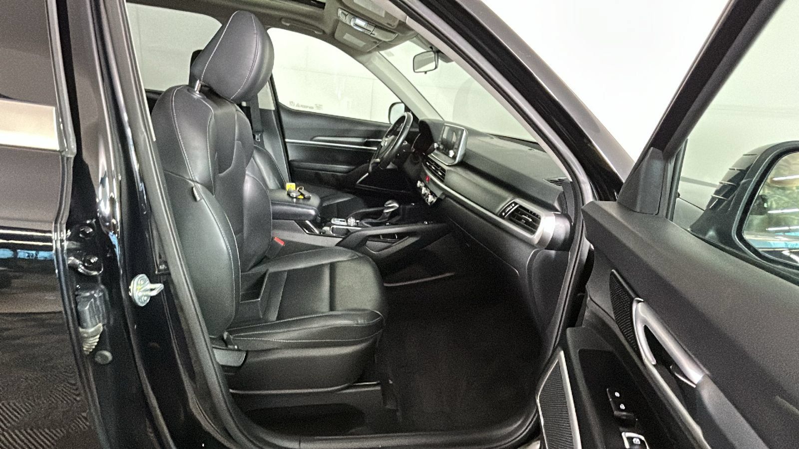 Used 2021 Kia Telluride S AWD/4WD image 35