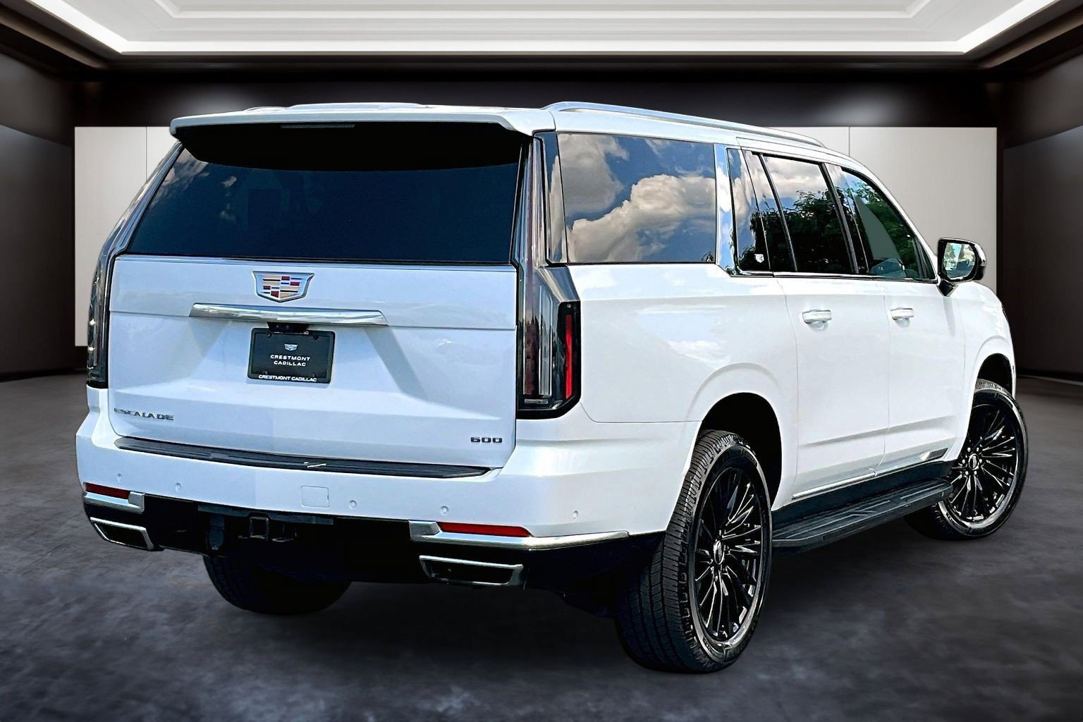 Certified 2025 Cadillac Escalade ESV Premium Luxury AWD/4WD image 6