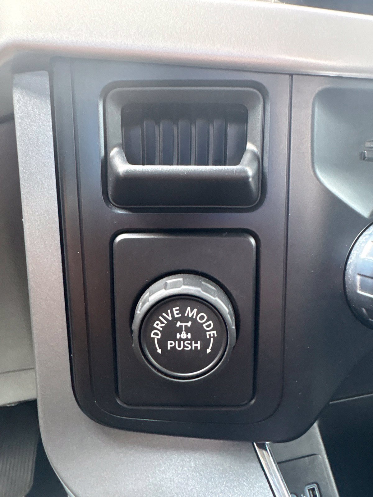 Used 2023 Ford F150 XLT w/ Equipment Group 302A High RWD image 27