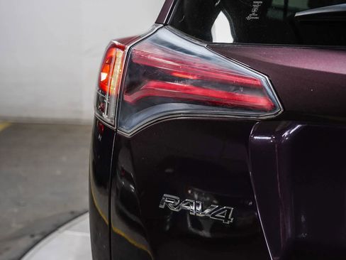 Certified 2017 Toyota RAV4 LE FWD image 11