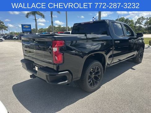 Certified 2022 Chevrolet Silverado 1500 Custom RWD image 4