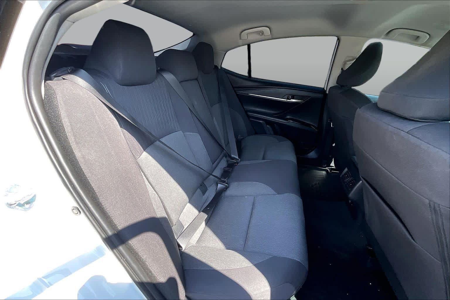 Used 2025 Toyota Camry LE FWD image 19