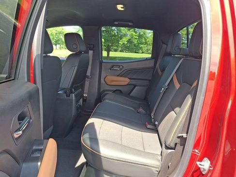 Used 2025 GMC Canyon AT4 w/ Nightfall Edition AWD/4WD image 23