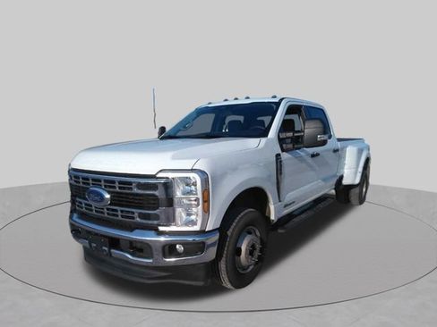 Used 2026 Ford F350 XLT AWD/4WD image 9