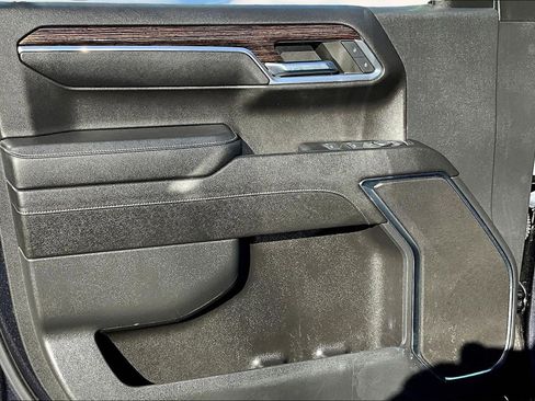 Used 2023 GMC Sierra 1500 Elevation w/ X31 Off-Road Package image 13