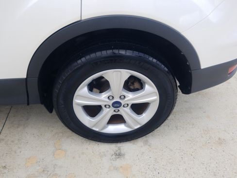 Used 2016 Ford Escape SE FWD image 24