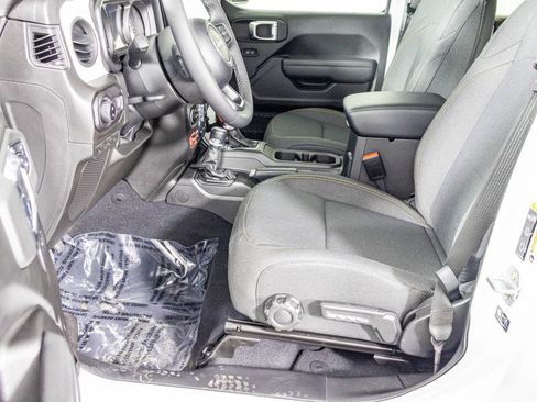 New 2026 Jeep Gladiator Willys image 21