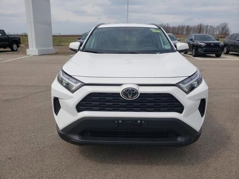 Used 2025 Toyota RAV4 XLE image 2