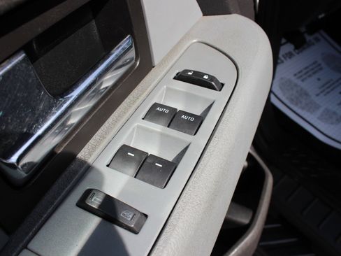 Used 2013 Ford F150 XLT w/ Luxury Equipment Group AWD/4WD image 14
