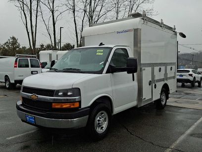 New 2026 Chevrolet Express 3500 w/ Power Convenience Package