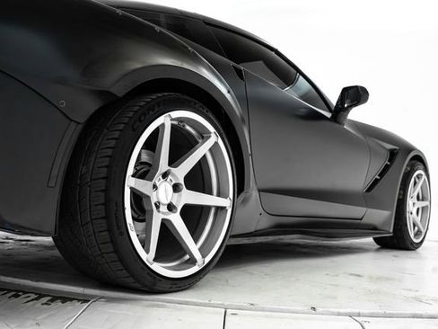 Used 2014 Chevrolet Corvette Stingray Coupe w/ 2LT Preferred Equipment Group image 13