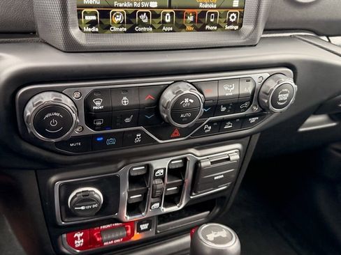 Used 2023 Jeep Wrangler Rubicon w/ Steel Bumper Group image 26