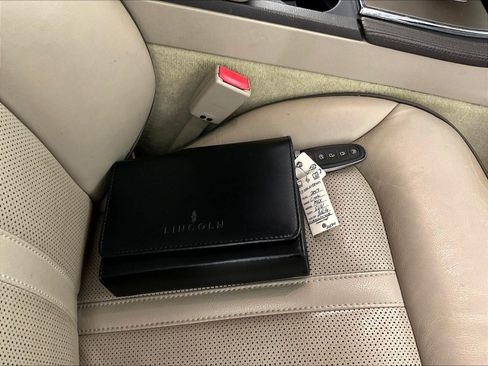 Used 2013 Lincoln MKX FWD image 34