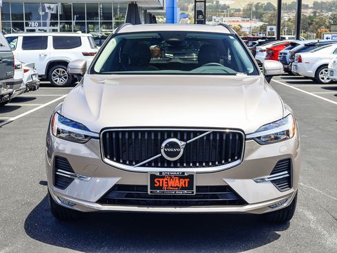 Used 2023 Volvo XC60 B5 Core AWD/4WD image 19