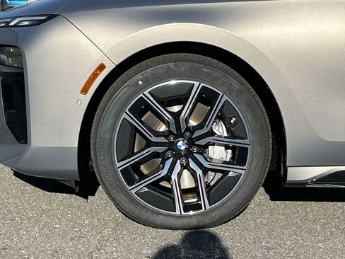 New 2025 BMW 760i xDrive image 10