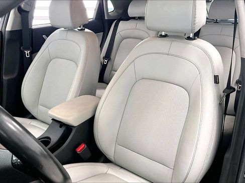 Certified 2023 Hyundai Kona Limited FWD image 26
