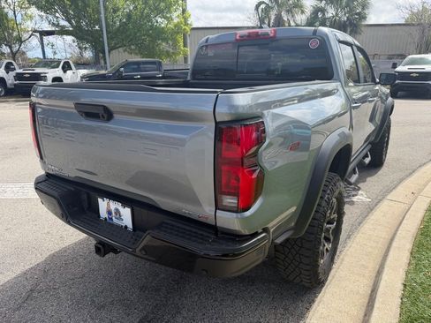 Used 2024 Chevrolet Colorado ZR2 w/ Safety Package image 4