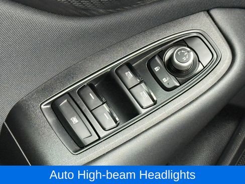 Used 2023 Subaru Outback Premium image 32