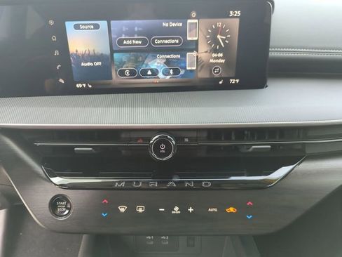 Certified 2025 Nissan Murano SV FWD image 31