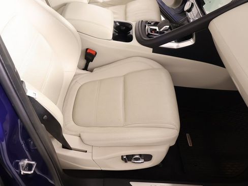 Used 2021 Jaguar E-PACE SE image 13