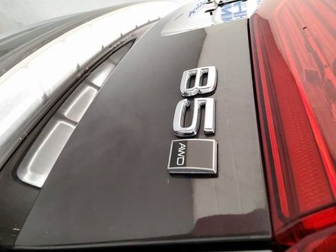 Used 2022 Volvo XC60 B5 Inscription w/ Advanced Package image 41