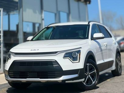 Used 2023 Kia Niro EX